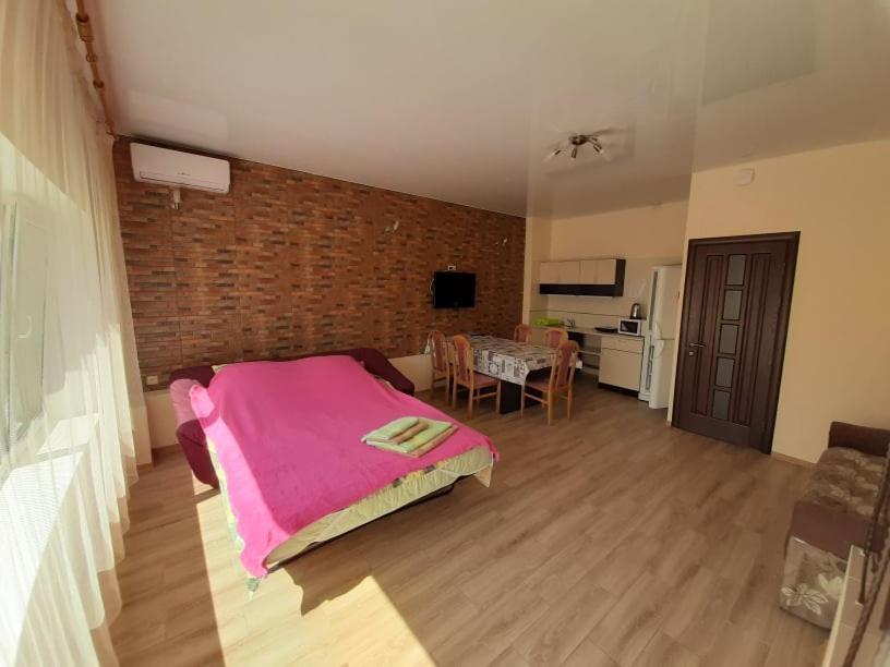 Guest House Csornomorszk Kültér fotó